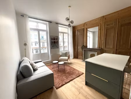 hyper centre - 2 p - meuble