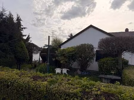 maison 3 ou 4 ch. châtelet  jardin charmant 