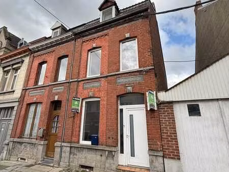 maison 3 façades entièrement rénovée avec jardin à lessines