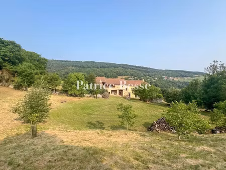 vente maison 7 pièces 220 m² à vergisson (71960)  500 000 €