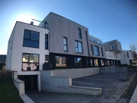 appartement rez-de-chaussee 2 ch jardin garage