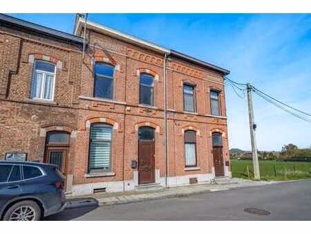 maison 3ch avec petit extérieur