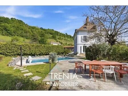 maison de luxe à vendre dans le quartier fures