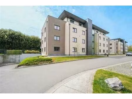 rdc 2ch  terrasse  jardin et emplacement de parking