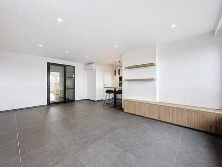 appartement 1chambre avec dressing  terrasse à visé