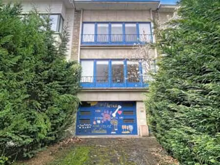 immeuble de rapport avec 2 logements et bureaux au rez