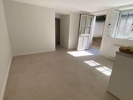 location appartement 2 pièces à angers (49000) : à louer 2 pièces / 32m² angers