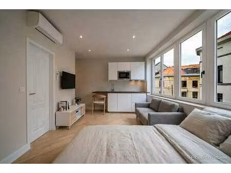 studio rénové à ixelles