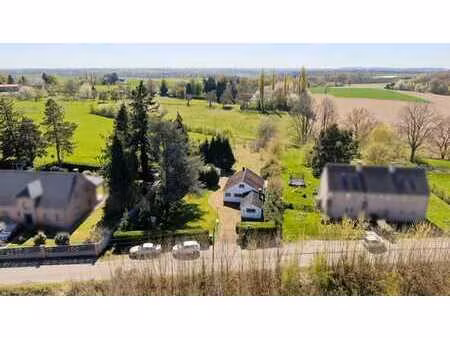 villa a renover sur un magnifique terrain de 24ares92