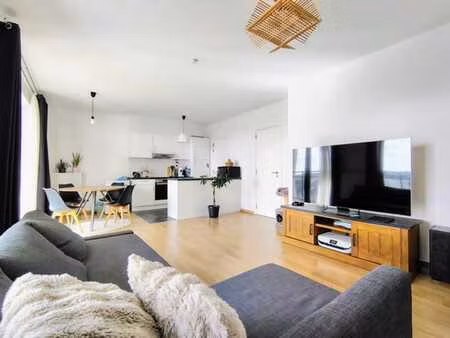 à proximité de l'otan et de meiser