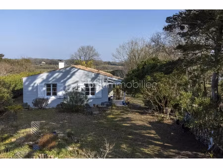 vente maison 4 pièces 100.4 m² à ile-d'aix (17123)  695 000 €