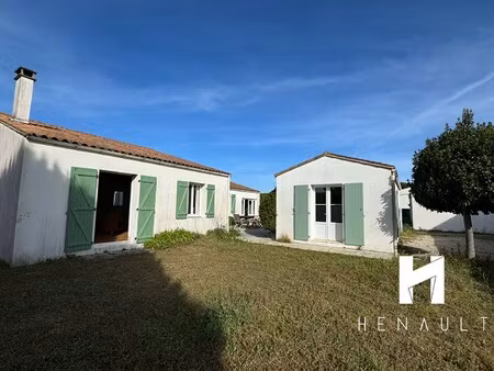 maison de luxe à vendre à la couarde-sur-mer