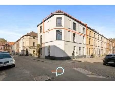 appartement lumineux avec mezzanine à gand