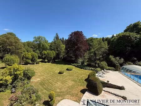 maison de luxe à vendre à montchauvet