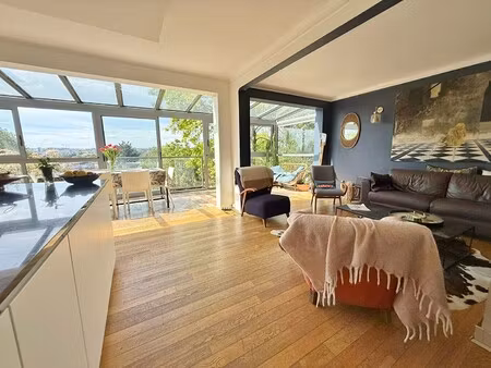 maison de luxe à vendre dans le quartier coteau