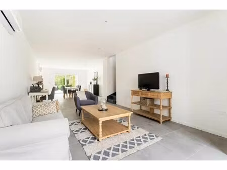 maison de 8 pièces de 242 m² à emmerin