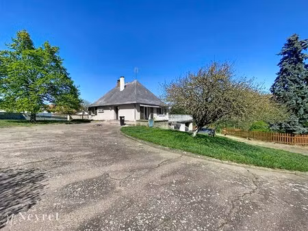 maison de 125m2 sur sous sol complet- villerest