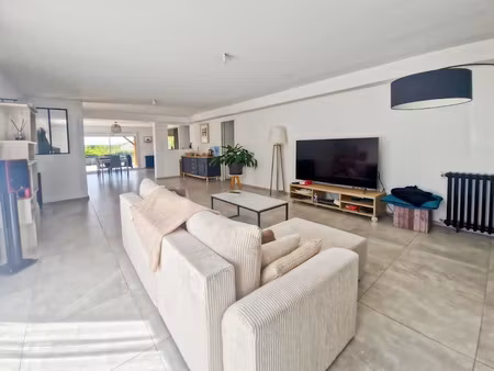 vente maison 6 pièces 218 m² à belberaud (31450)  515 000 €