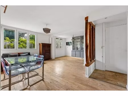 viroflay  charmant appartement de 66m2 - 3p - 2ch - loggia - box et cave