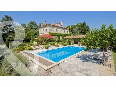 maison de luxe à vendre à maillane