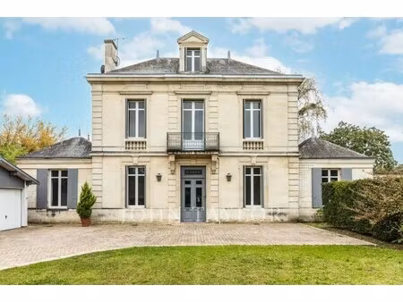 maison de luxe à vendre dans le quartier jean-moulin
