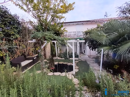 maison avec veranda et jardin - vue panoramique