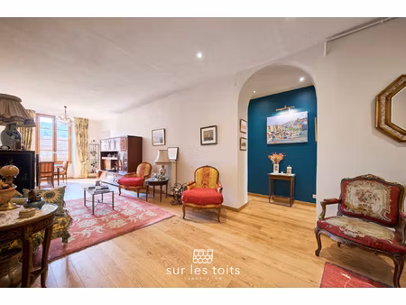 appartement 4 pièces de charme situé au coeur de ville d'ann
