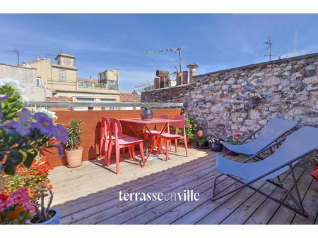 exclusivité opera - vieux port dernier etage t2/3 56