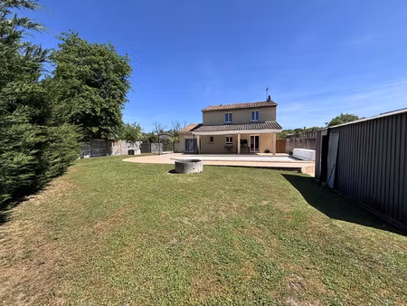 maison familiale d'exception à mérignac proximité avenue du