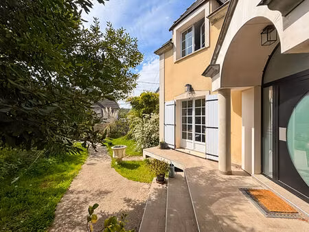 maison 6 pièces avec piscine bièvres dpe c