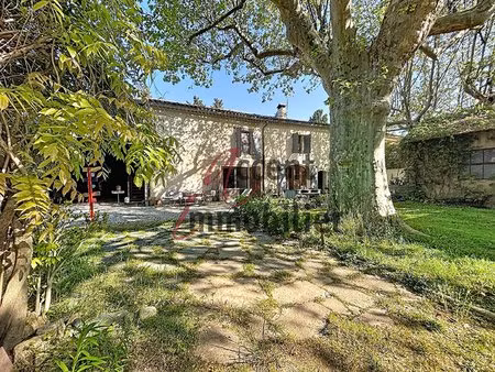 plan d'orgon - mas provençal avec gîtes sur plus d'un hectare de terrain