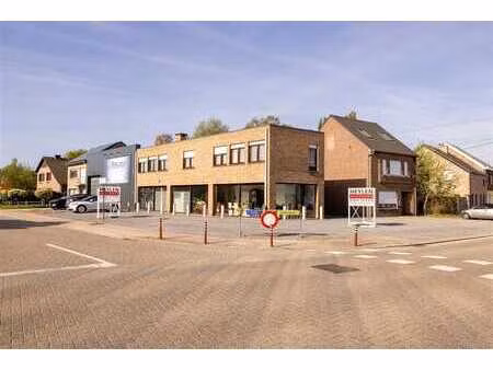 commerce avec appartement