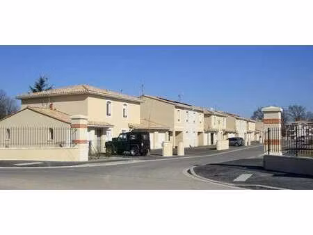 location appartement 2 pièces à parempuyre (33290) : à louer 2 pièces / 49m² parempuyre