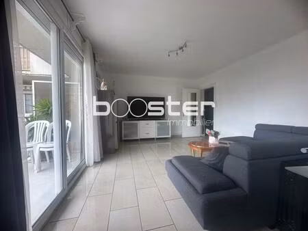 métro minimes 3/4 p traversant avec balcons et cave