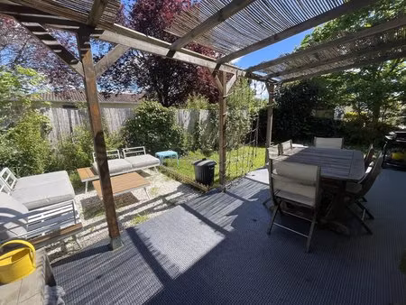 maison t4 à étage avec garage dans une impasse