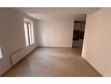 location appartement  m² t-2 à lizy-sur-ourcq  671 €