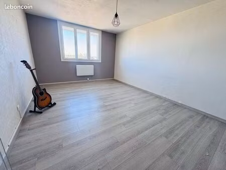 t2 lumineux vue degsgée sans vis a vis