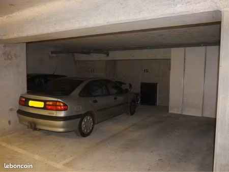 parking rallongé - proche métro 13