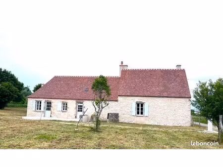 location d’une maison avec dépendance sur un terrain de 3800 ㎡ à lurcy-lévis (03320)