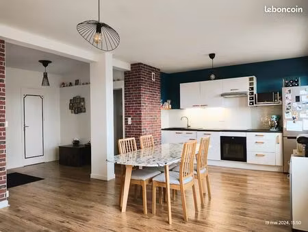 appartement 72m2 balcon + garage