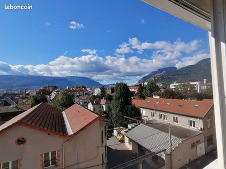 loue appartement t1 27m2