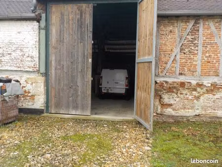 parking couvert et fermé et box
