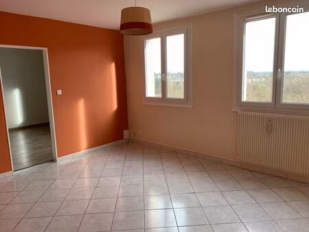 ◊ t4 67 m² – 2 chambres – garage + parking – nevers – non meublé 690 charges comprises