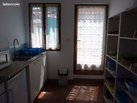 t2 avec terrasse  calme  spacieux  lumineux  meublé et équipé