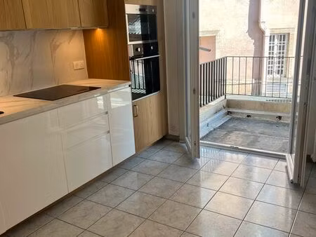 appartement refait centre ville rodez