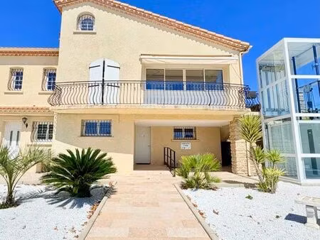 bureau dans maison médicale
