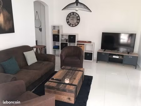 charmant 2 pièces meublé à louer uniquement du 3 juin au 31 aout