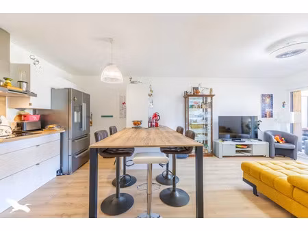 vente appartement 3 pièces 63 m² à chateau-d'olonne (85180)  329 868 €