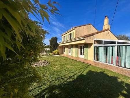 vente maison à saint-georges-de-pointindoux (85150) : à vendre / 165m² saint-georges-de-po