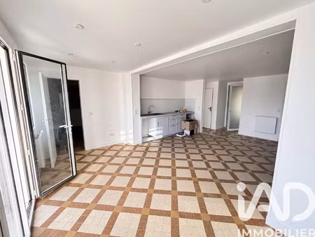 location appartement 4 pièces 73 m² à ecquevilly (78920)